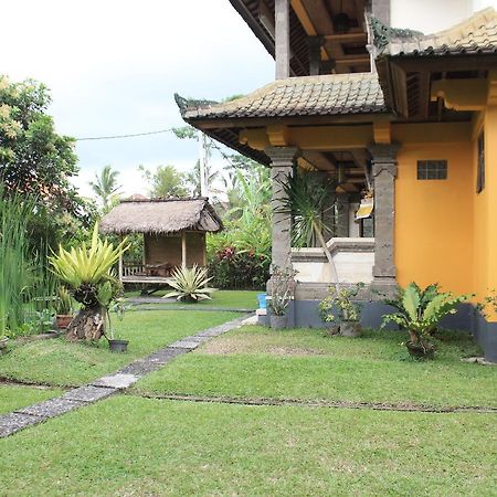 Bombom House Hotel Ubud Exterior foto